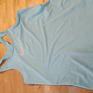 Nike workout tank